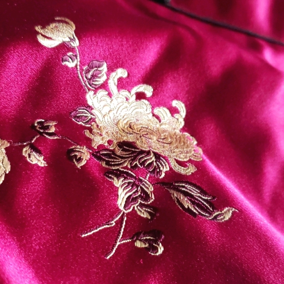 Traditional Silk Chinese Shirt - Picture 4 of 5